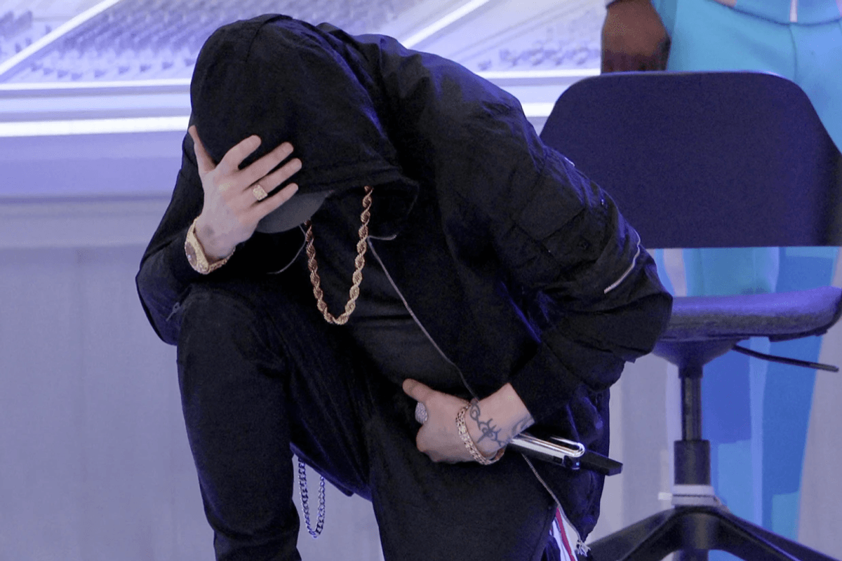 Eminem took the knee during Super Bowl halftime show and right-wingers lost their minds