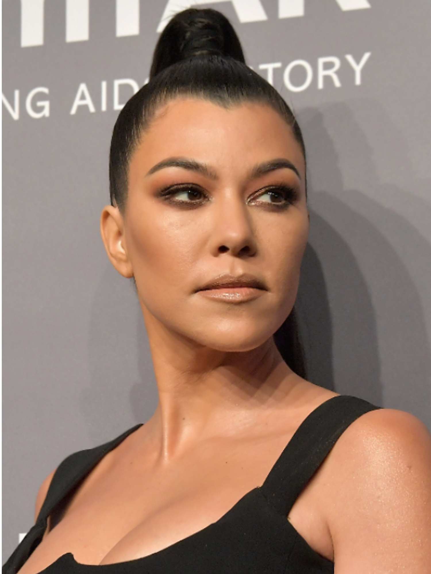 Kourtney Kardashian hits back at Instagram critics calling her bathroom feast 'nasty'