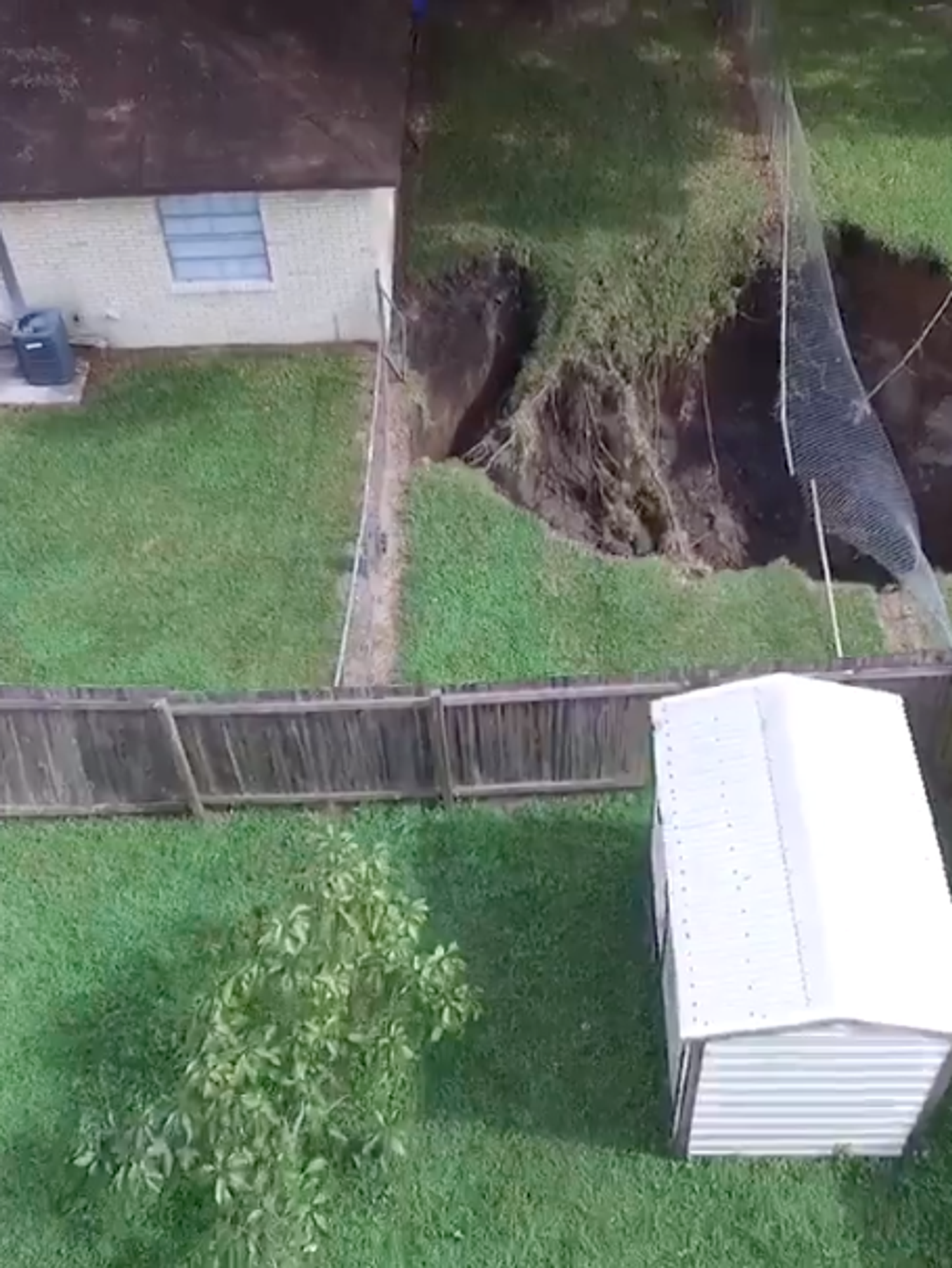 The harrowing final words of man who vanished after sinkhole swallowed up his bedroom