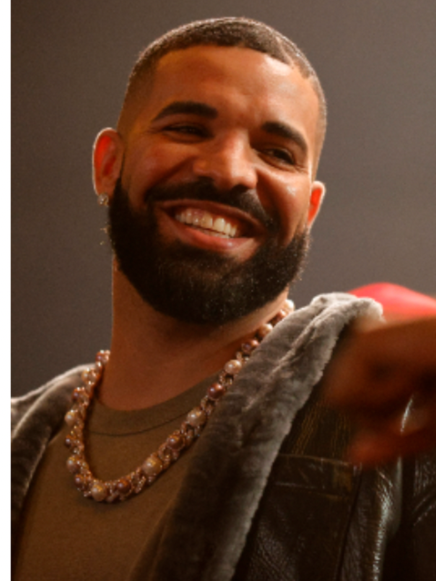 Drake's half-eaten pizza is 'being sold for $500,000'