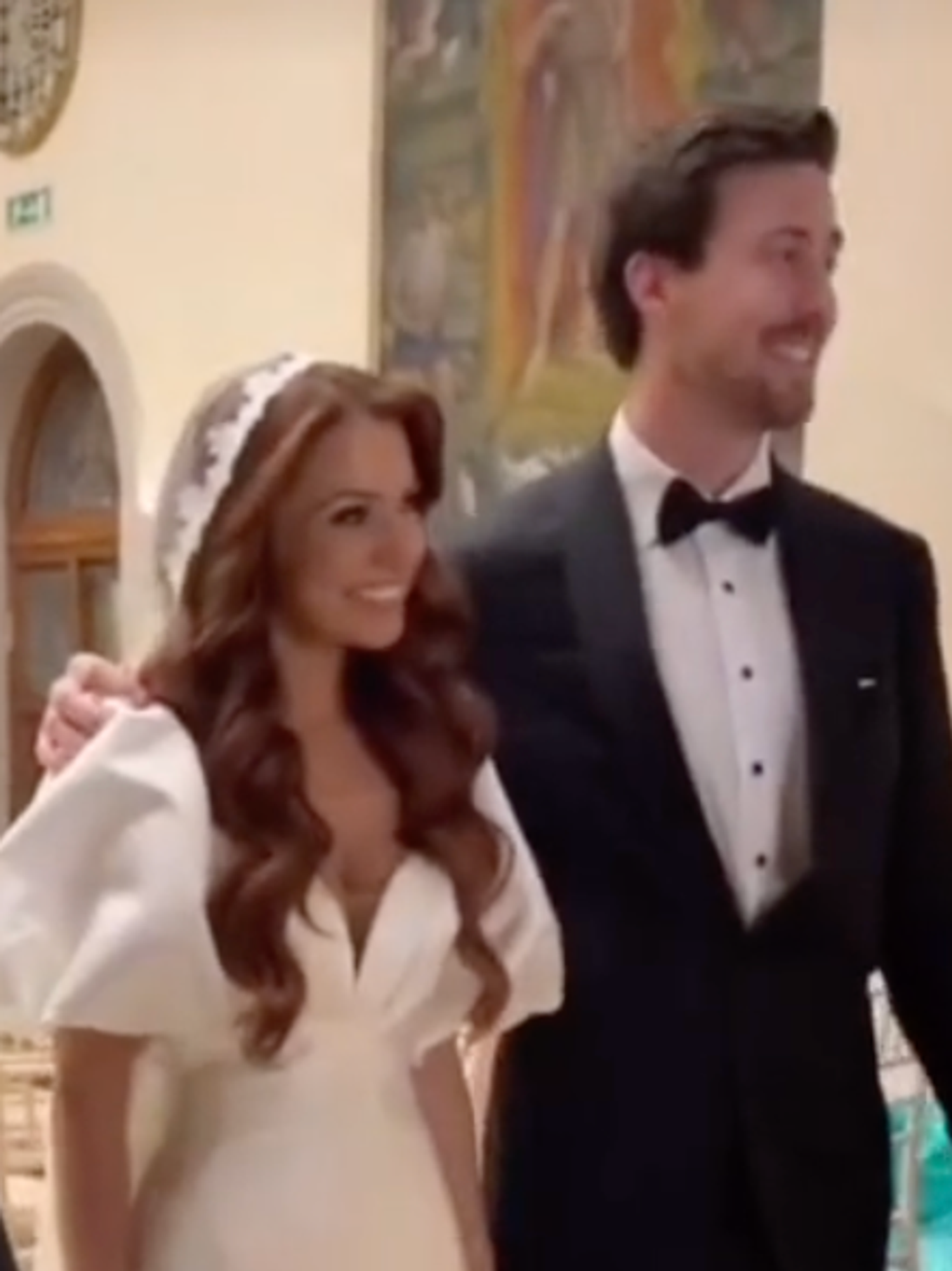 'Kanye West' crashes random wedding in Italy