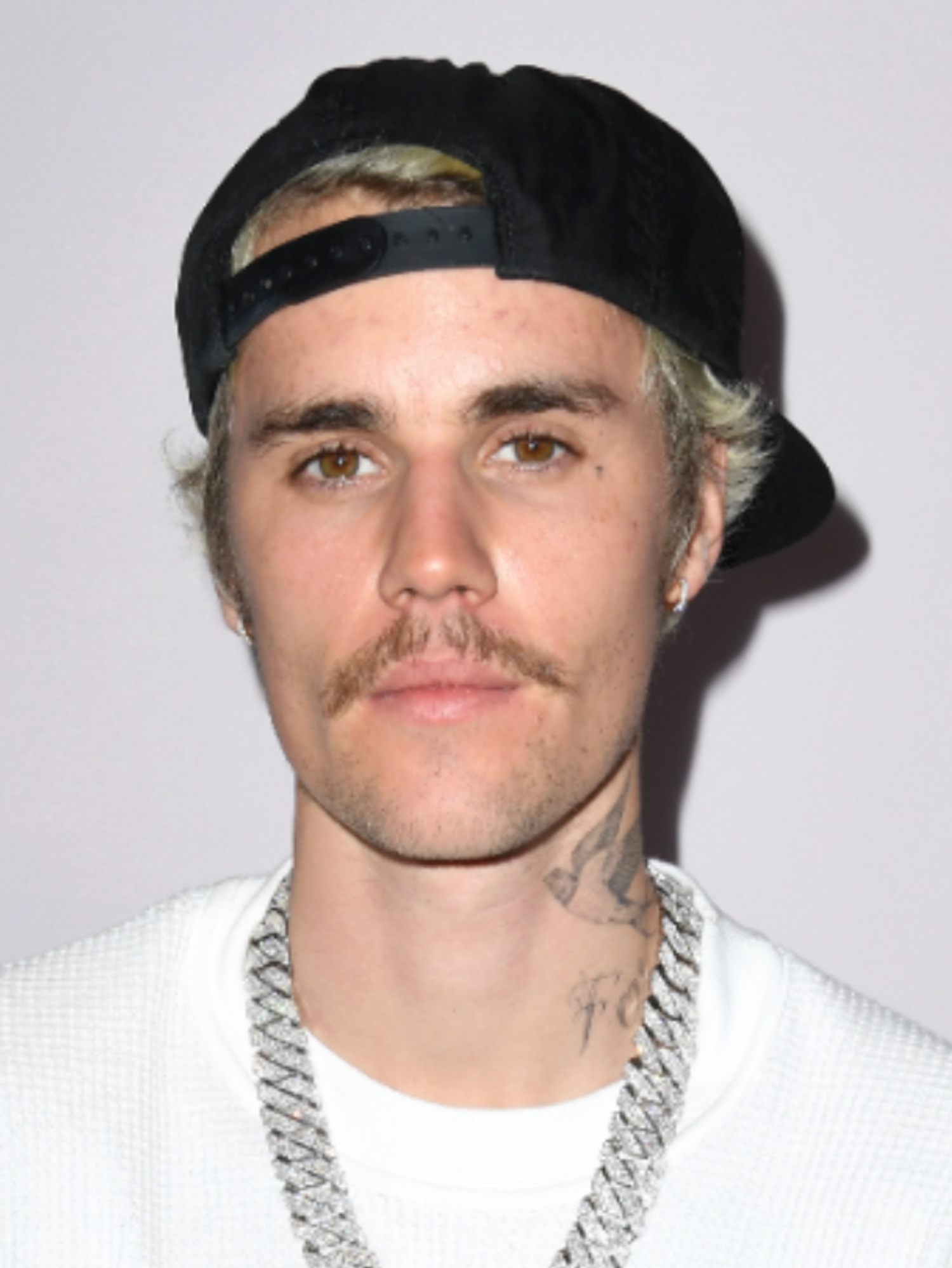 Justin Bieber shares 'pray for Israel' post – but glaringly messes up