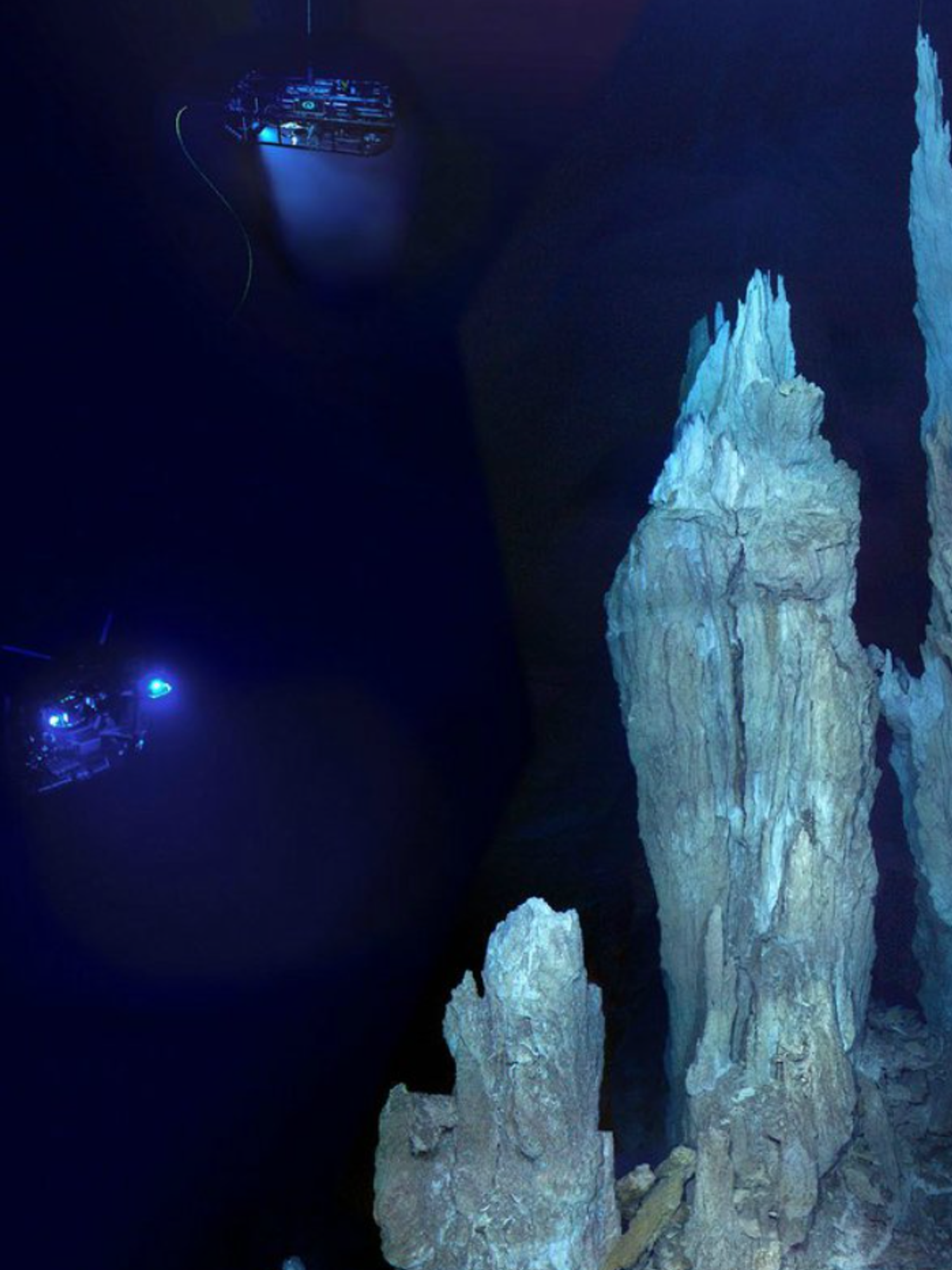 'Lost City' deep in the Atlantic is like nothing else we've ever seen on Earth
