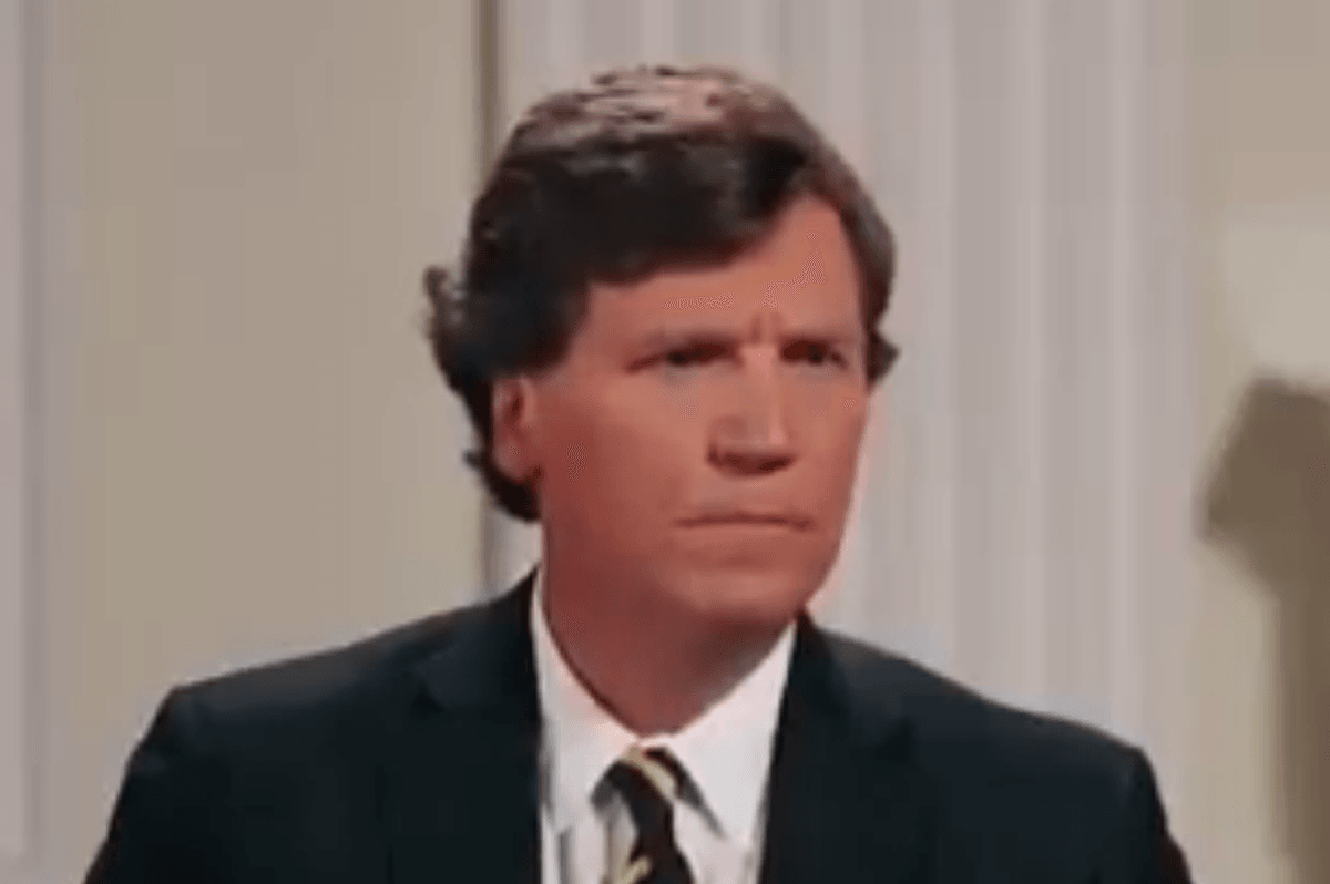 Does Tucker Carlson speak Russian?