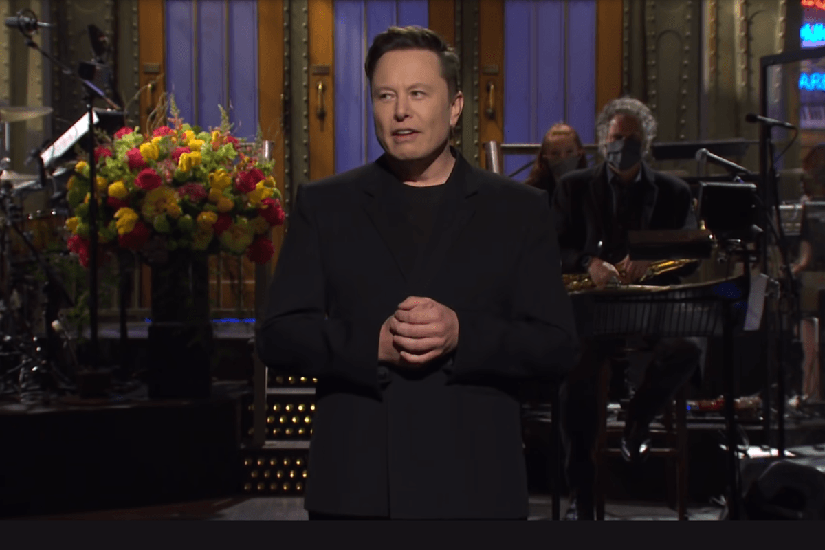 Saturday Night Live star claims Elon Musk made her 'burst into tears' when he co-hosted show