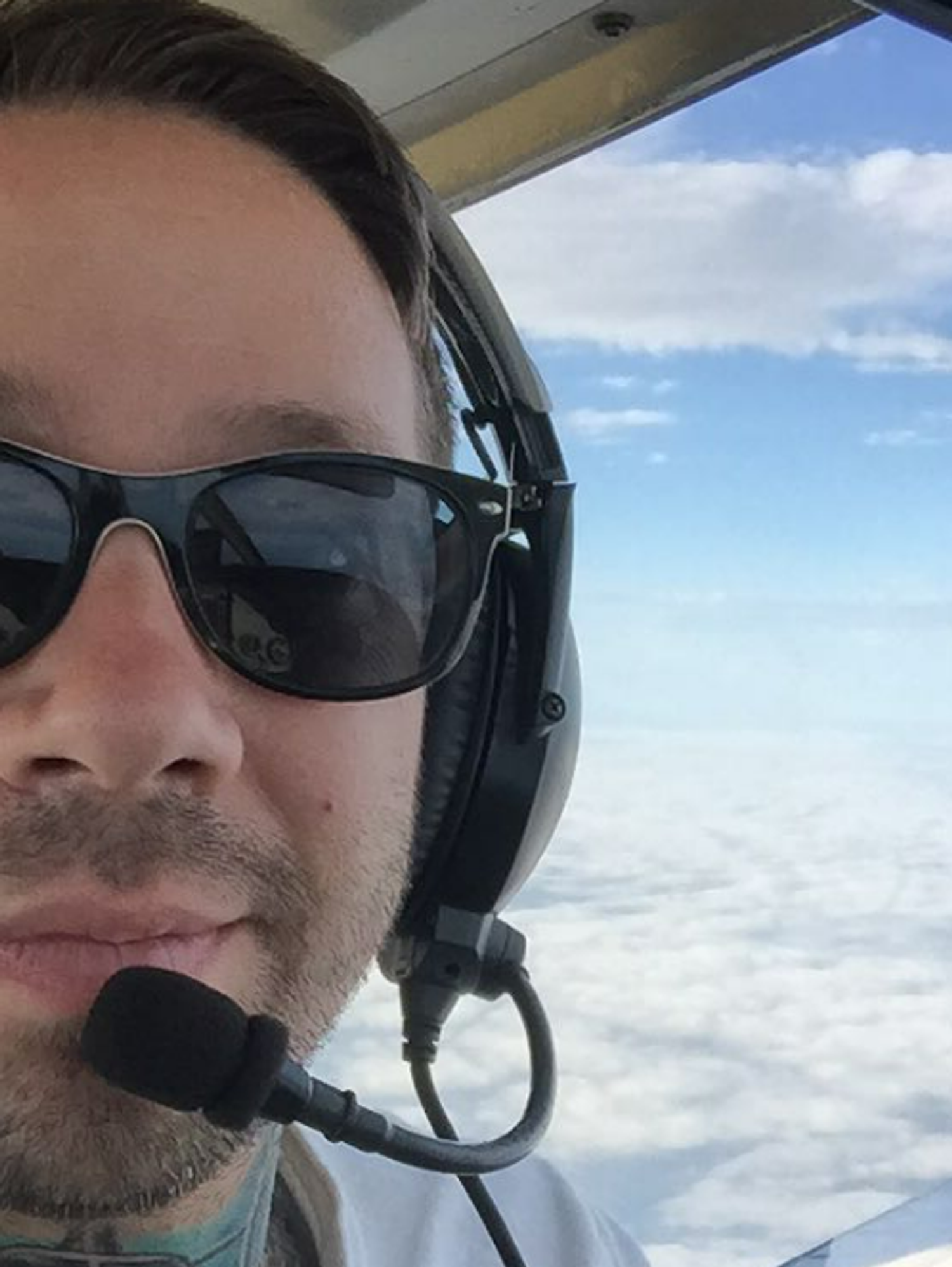 'Heartbroken' tributes paid to Dave Shapiro and Daniel Williams following tragic San Diego plane crash