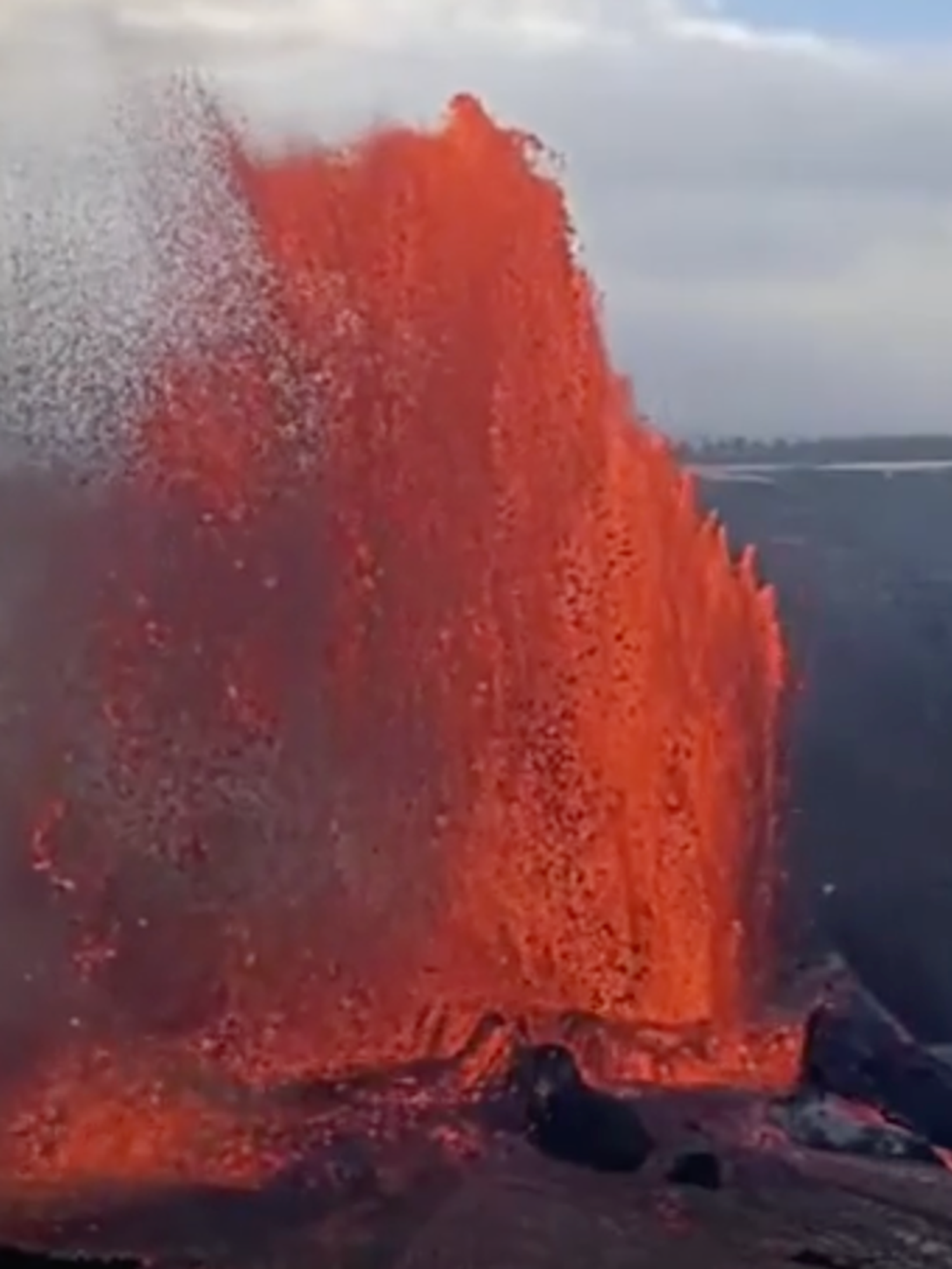 Watch as volcano in Hawaii erupts for fifth month in a row and sends lava 1000ft in the air