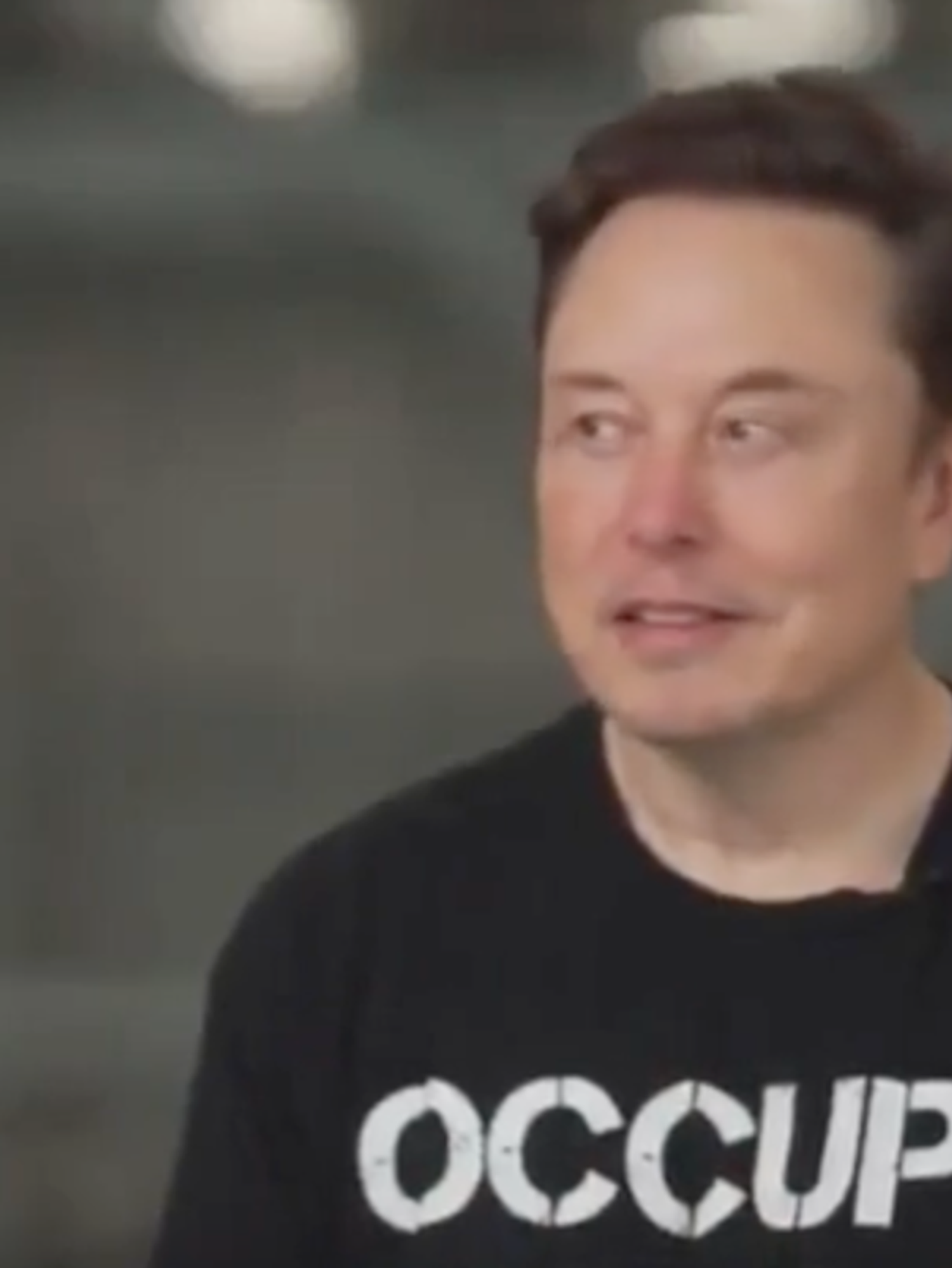 Elon Musk awkwardly dodges questions about Trump's proposed ban on Harvard foreign students