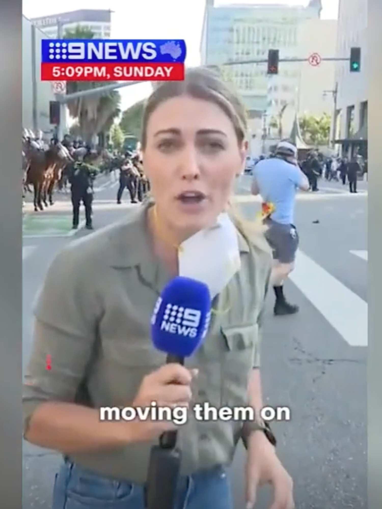 Moment Australian reporter shot with rubber bullets at LA protests