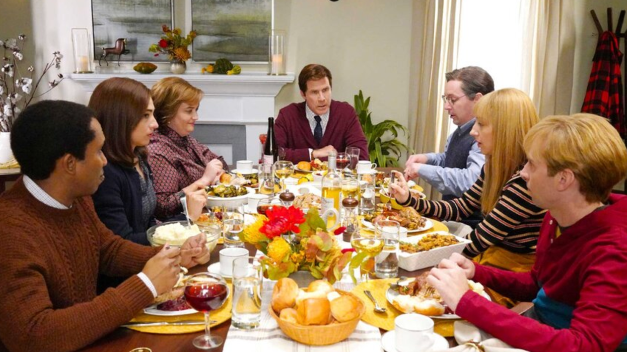 SNL Thanksgiving special: What we know about the two-hour holiday episode
