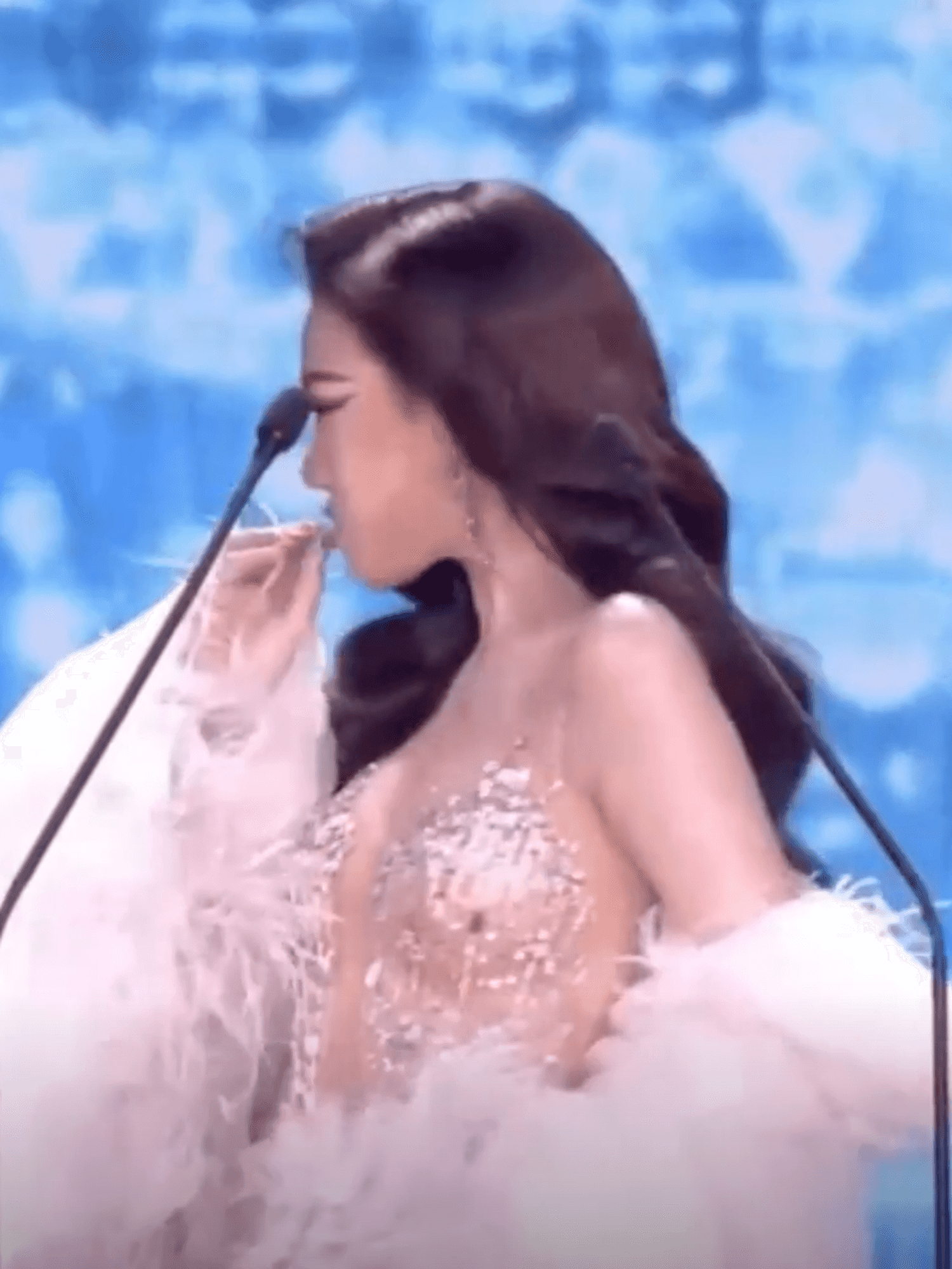 Shock moment Miss Grand Thailand's teeth 'fall out' mid-beauty pageant