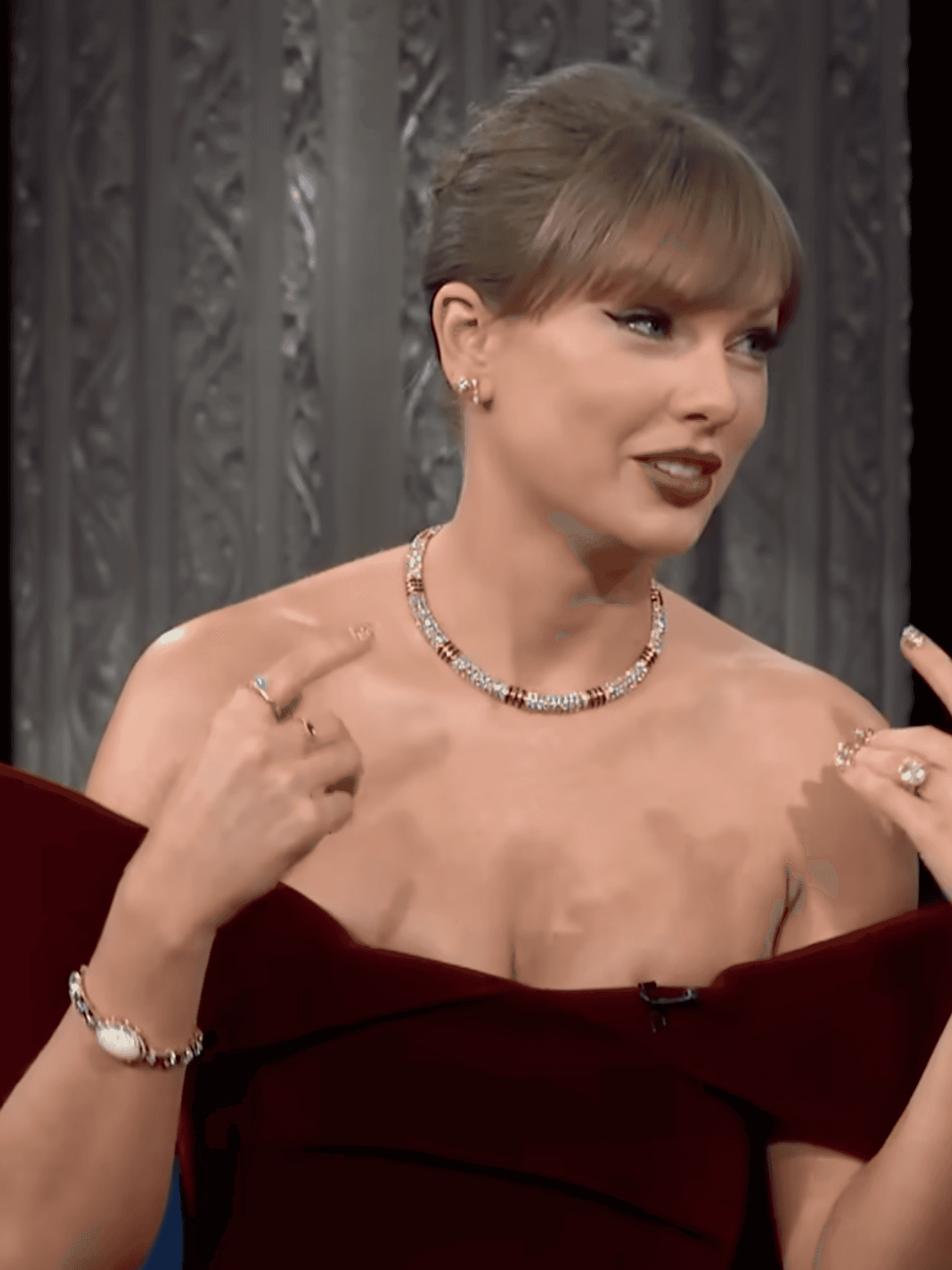 Fans think Taylor Swift has already told us the plot of ‘Patient Zero’ music video