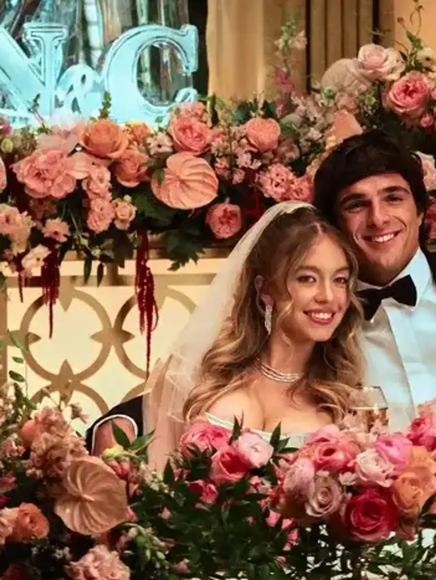 Euphoria: An expert breaks down Cassie's wedding look - and it's actually rather sinister