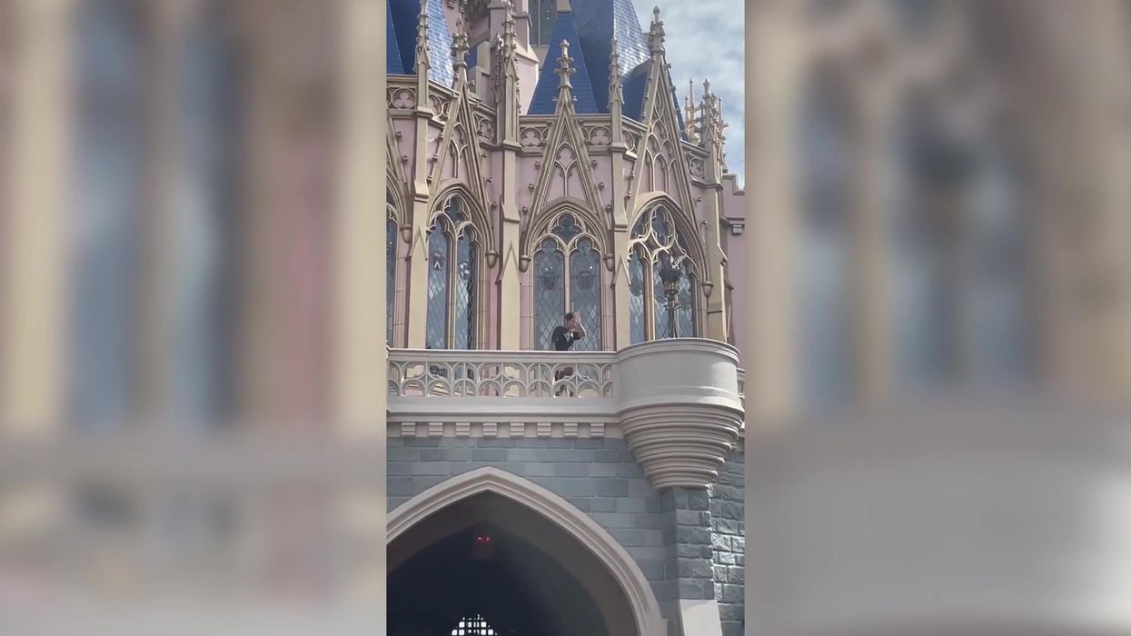 Influencer films her body changing every day for a week to make an important point