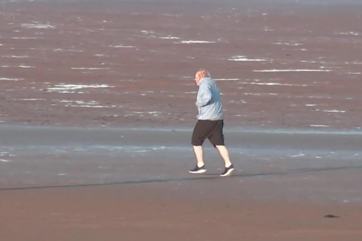 Internet users add Baywatch theme tune to video of Boris Johnson jogging ...