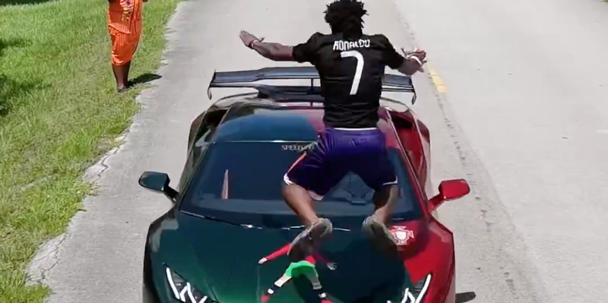 How did iShowSpeed jump over a speeding Lamborghini? | indy100