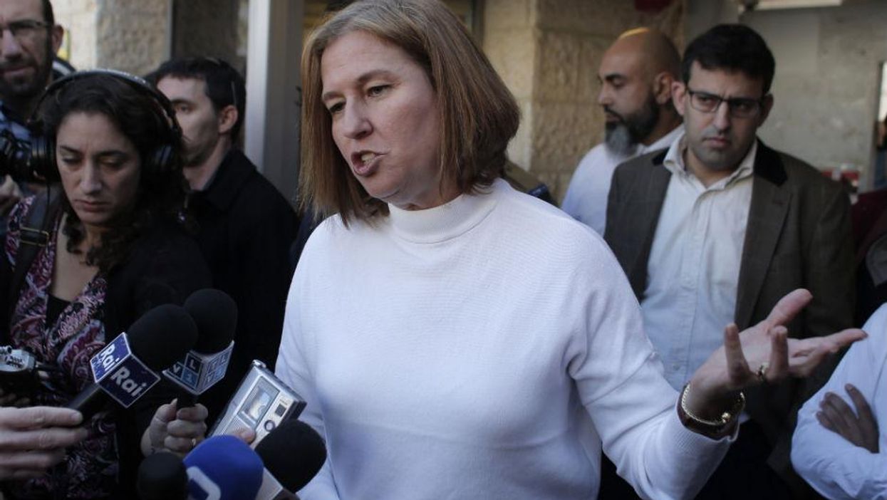 Israeli justice minister, Tzipi Livni, speaks to the press outside the Hand in Hand school in Jerusalem, Beit Safafa neighbourhood