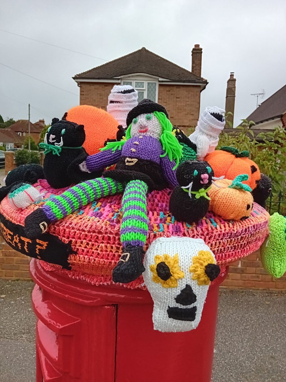 Items on top of postbox