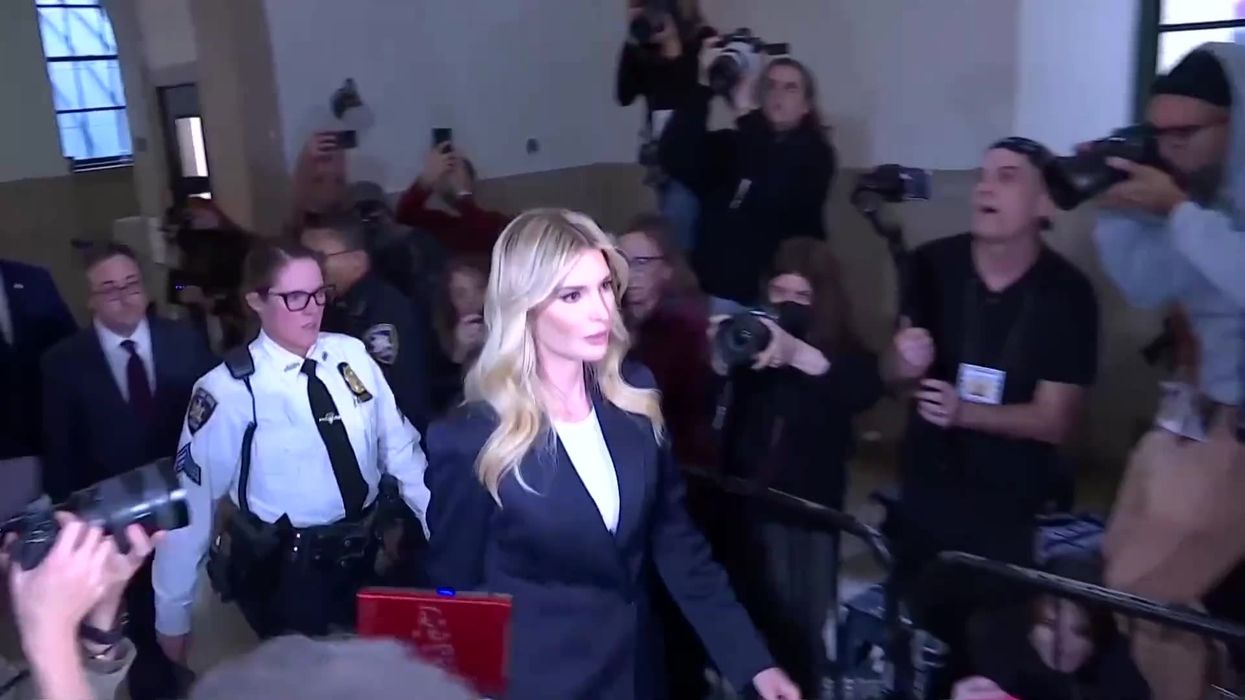 Ivanka Trump's long neck has gone viral: "I can't unsee it"