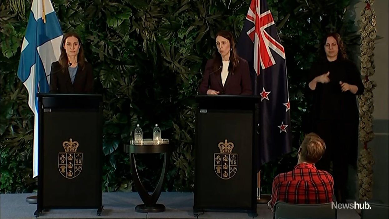 Jacinda Ardern and Sanna Marin have perfect responses to journalist's dumb question