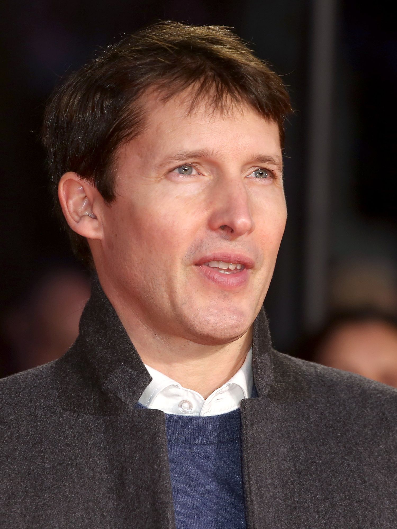 James Blunt had a  hilarious response to Domino's pizza delivery offer to Elizabeth Line
