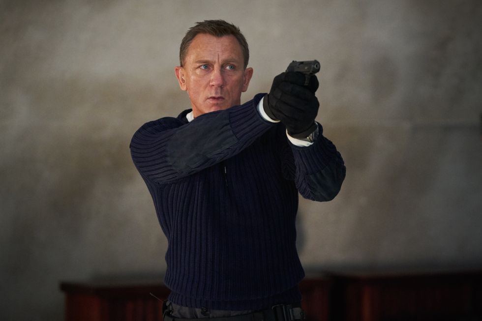 James Bond actor Daniel Craig to receive same royal honour as 007