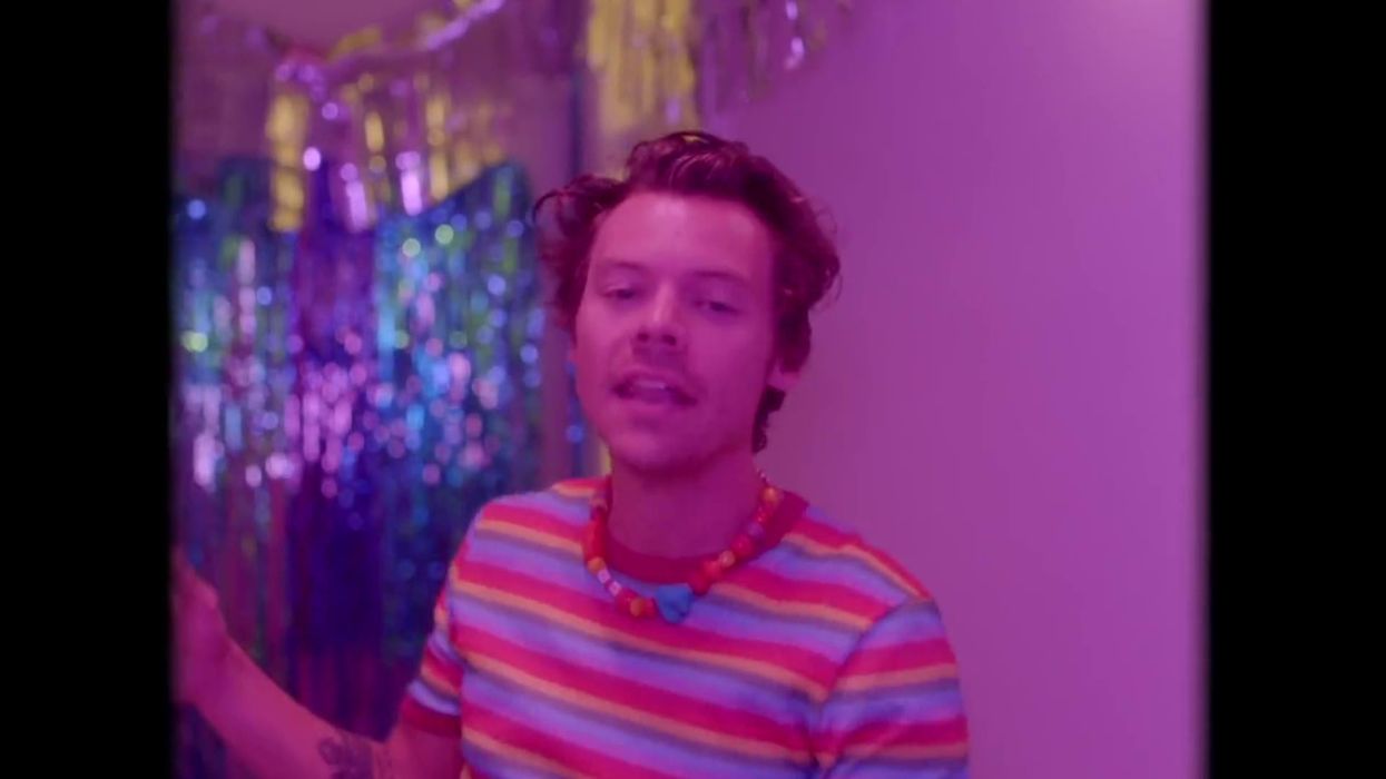 James Corden helps Harry Styles create music video in fan apartment for $300