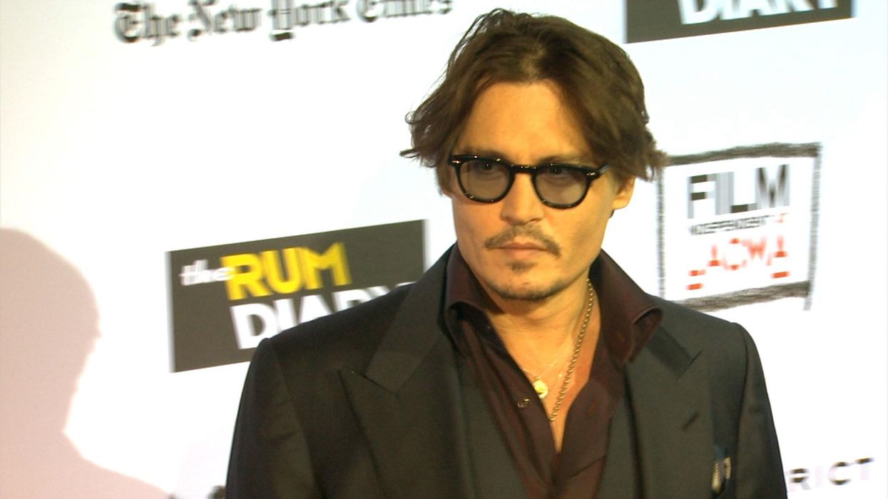 This is how Elon Musk responded to claims he had threesome with Amber Heard and Cara Delevingne