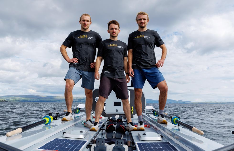 Rock star offers support to Scots brothers rowing across Pacific