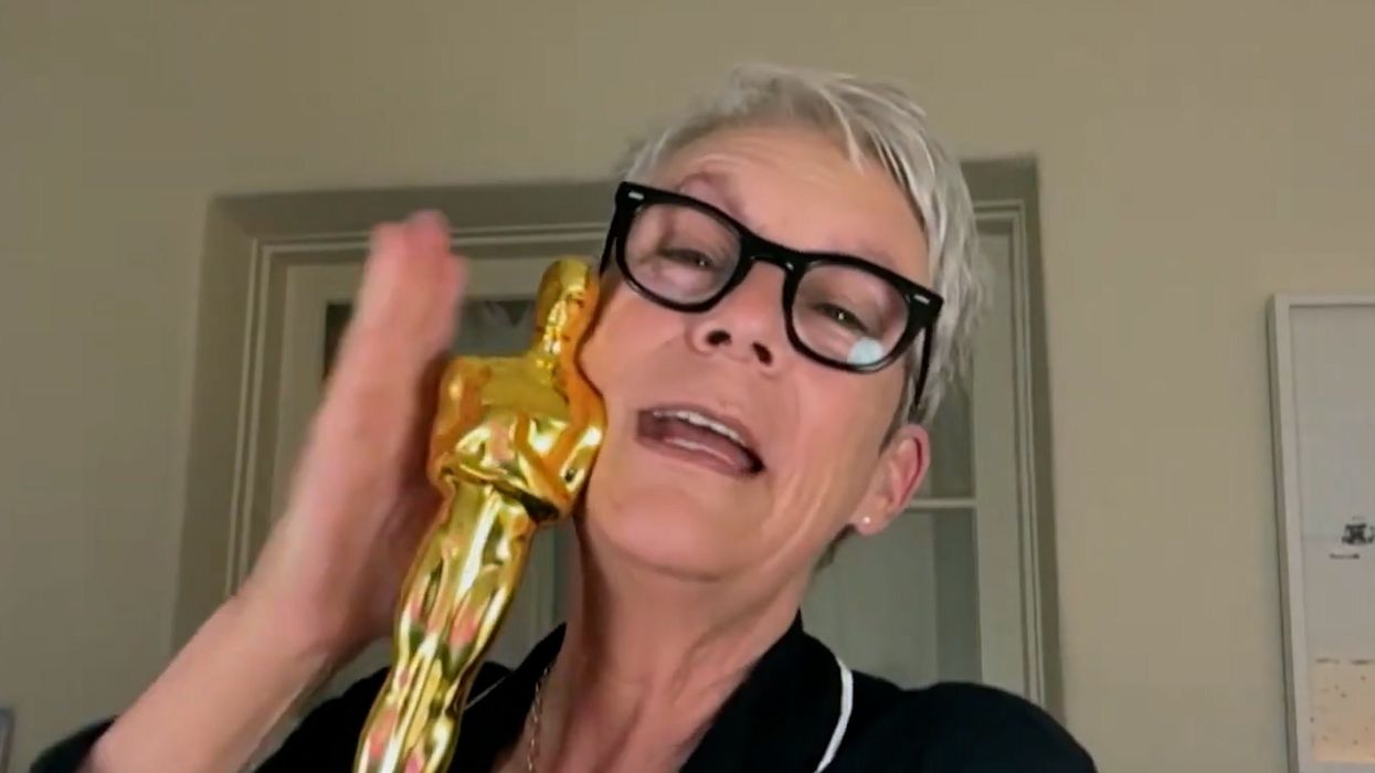 Jamie Lee Curtis gives sweet nod to transgender daughter with Oscars statue