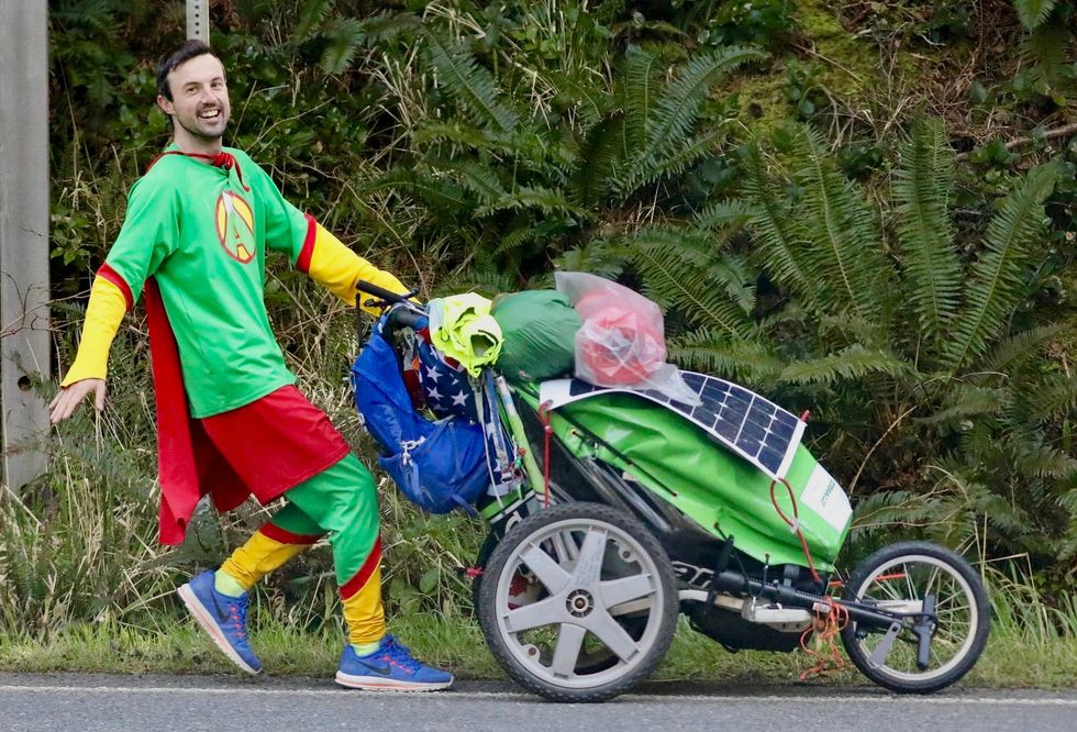 Jamie McDonald pushed a trolley for his 5,500-mile run across the US (Jamie McDonald/PA)