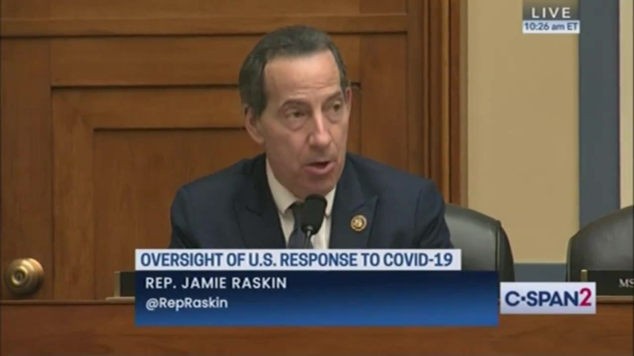 Groundbreaking experiment reveals why some people never get Covid