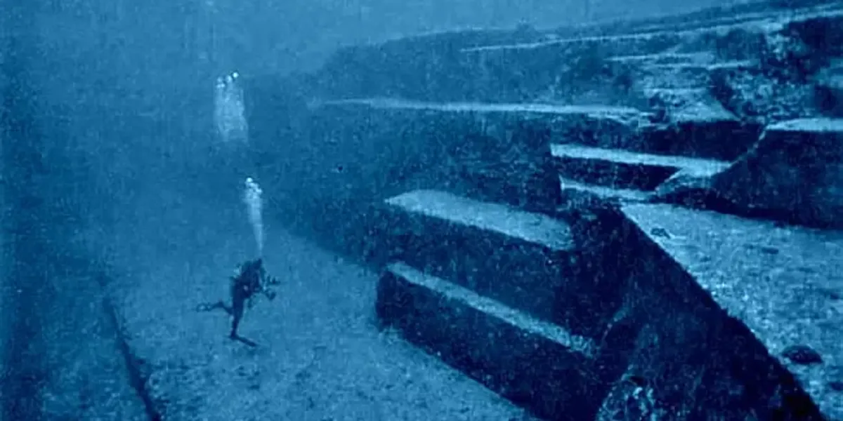 Japanese Pyramids Japan's underwater Yonaguni Monument is one of the world's great ...