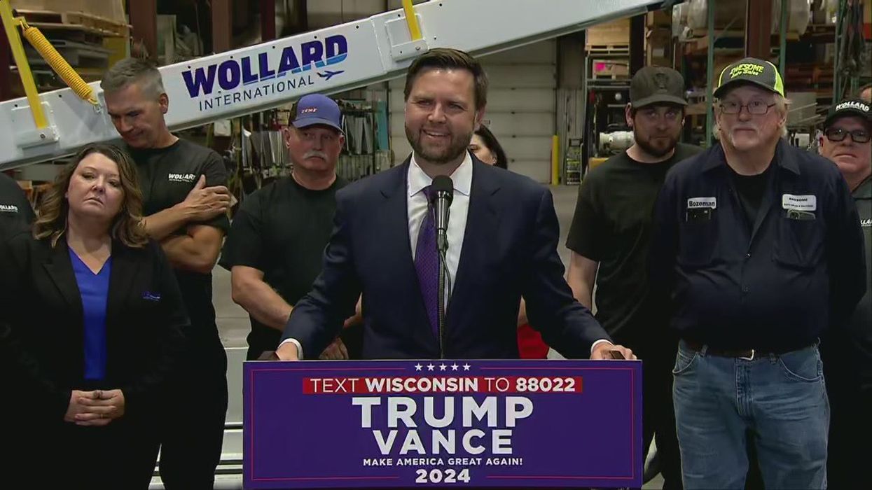 JD Vance mocked after drawing 'more than 200' to the ECW Arena: "Sub-Sandman numbers"