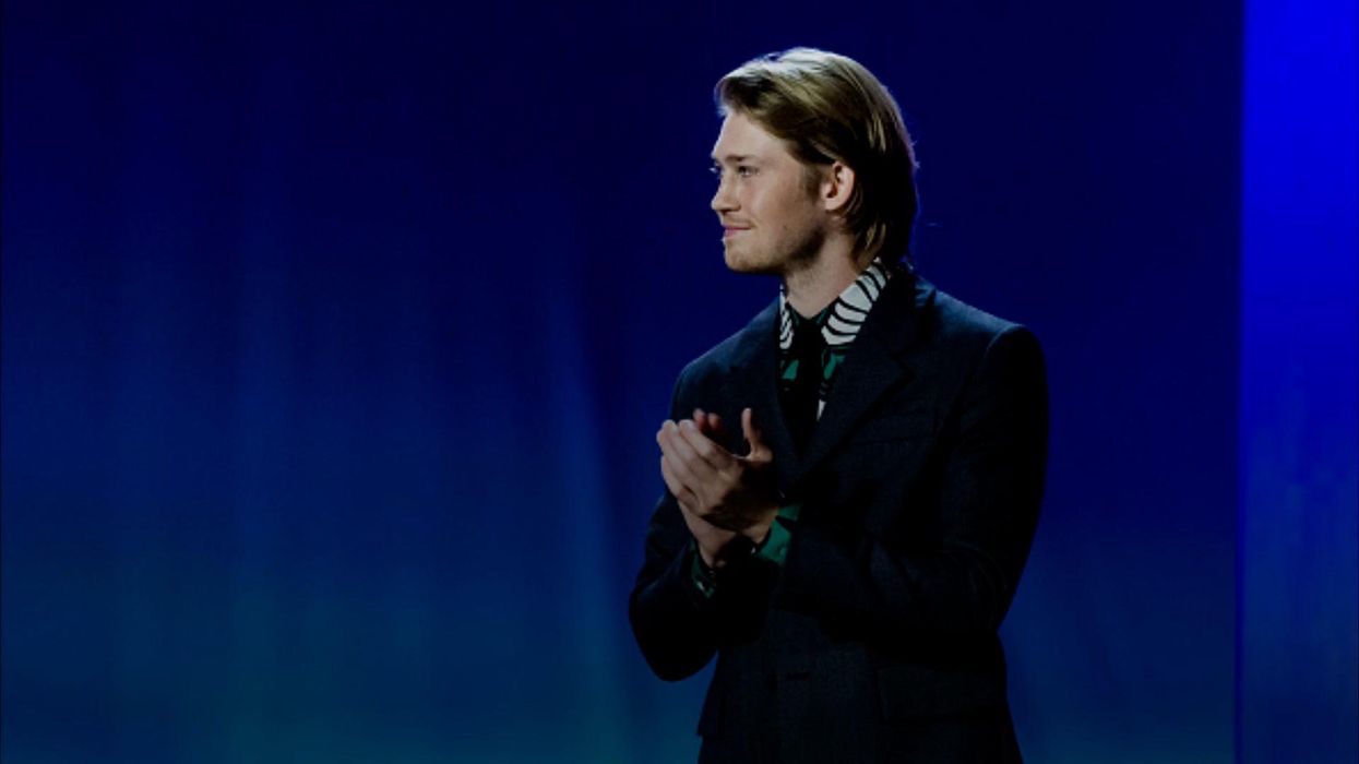 Joe Alwyn has sassy response when asked if he's engaged to Taylor Swift