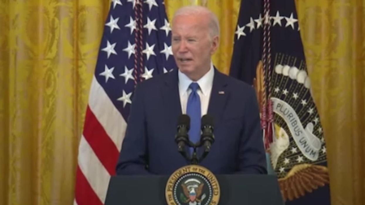 Joe Biden 'obliterates' Trump with five word response to 'golf accomplishment'