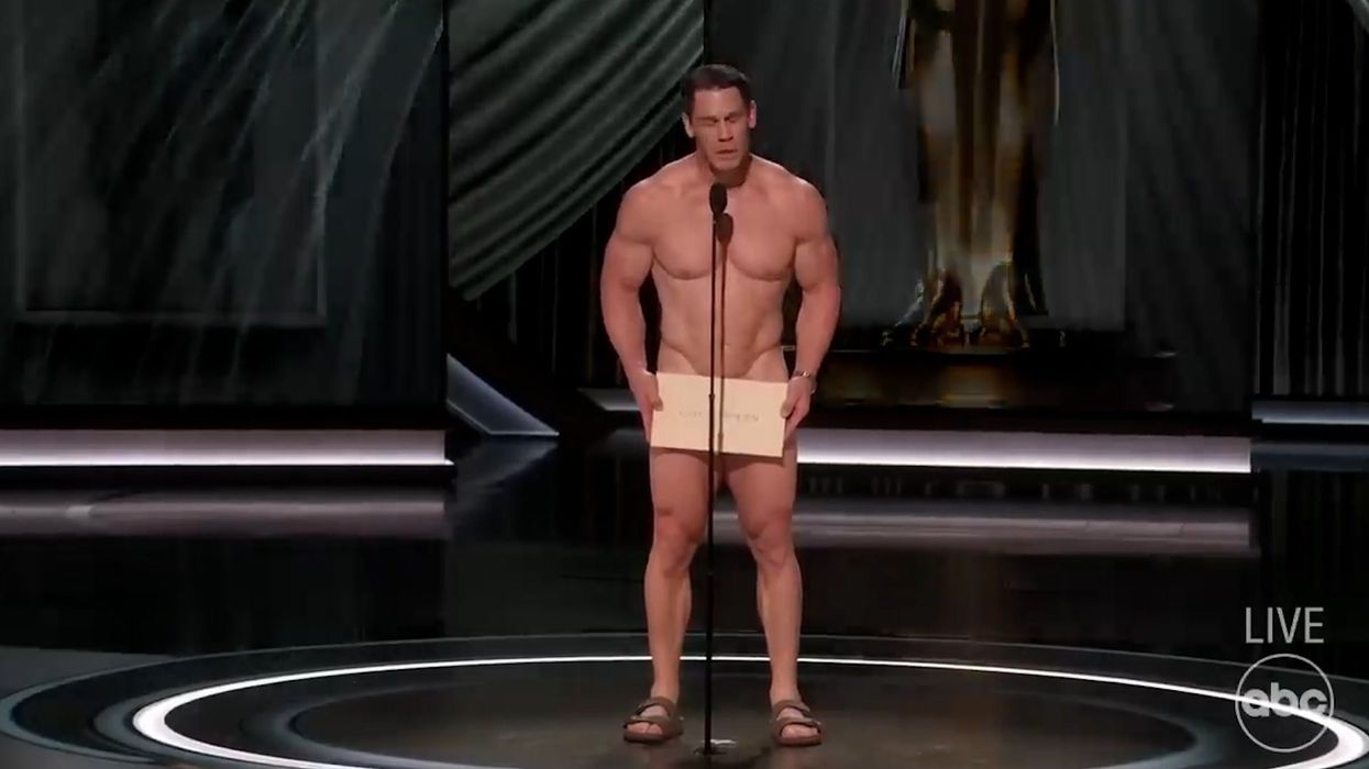 Behind the scenes of John Cena's nude Oscar stunt
