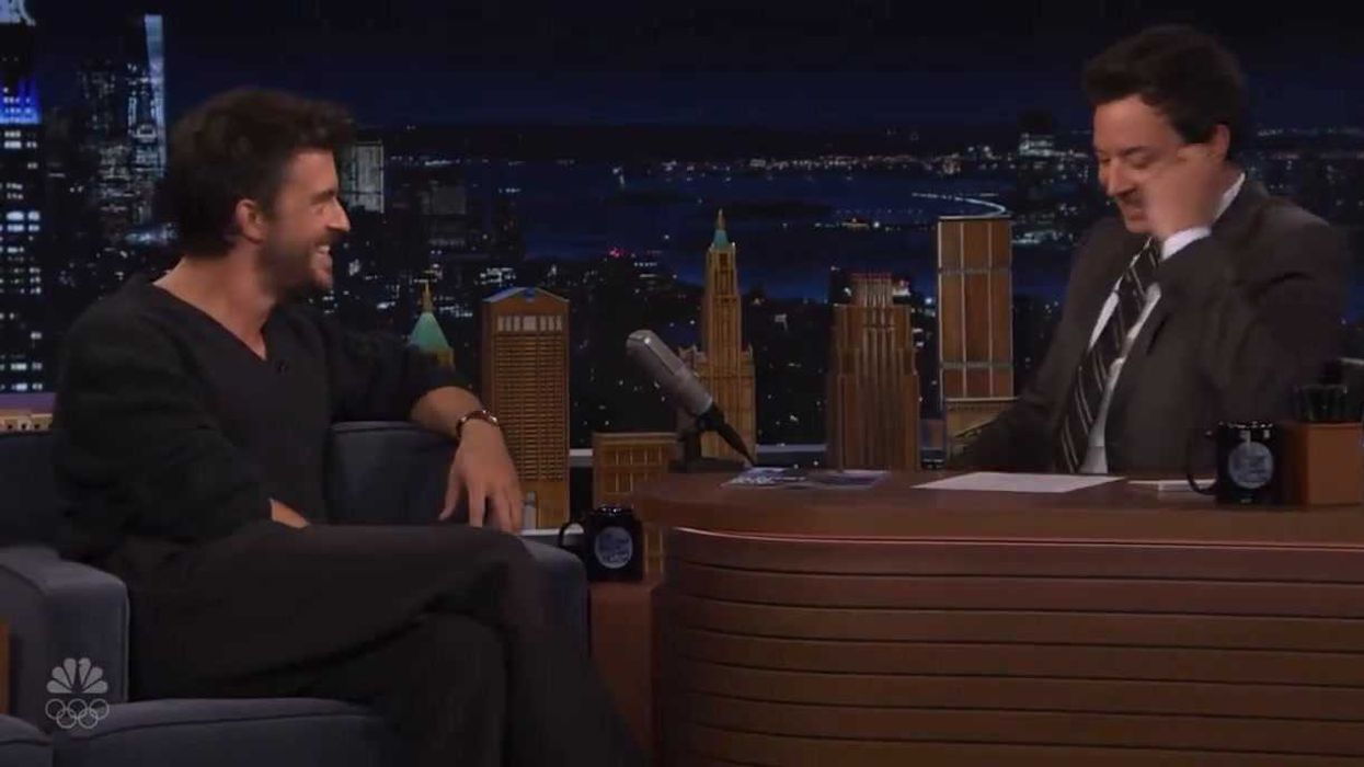 Jonathan Bailey admits he drunkenly told friends he was the 'sexiest man alive'