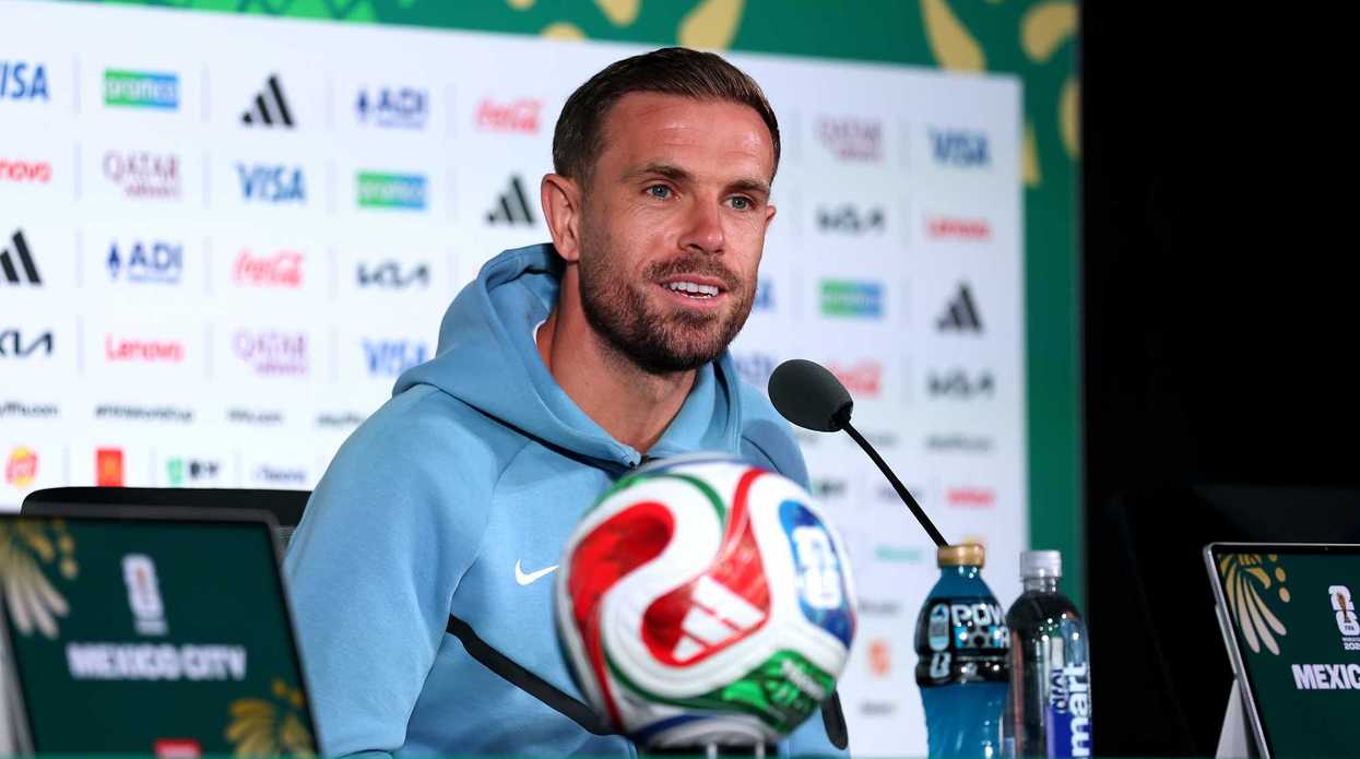 How did Jordan Henderson fall? What happened after yellow card and Mexico World Cup celebrations