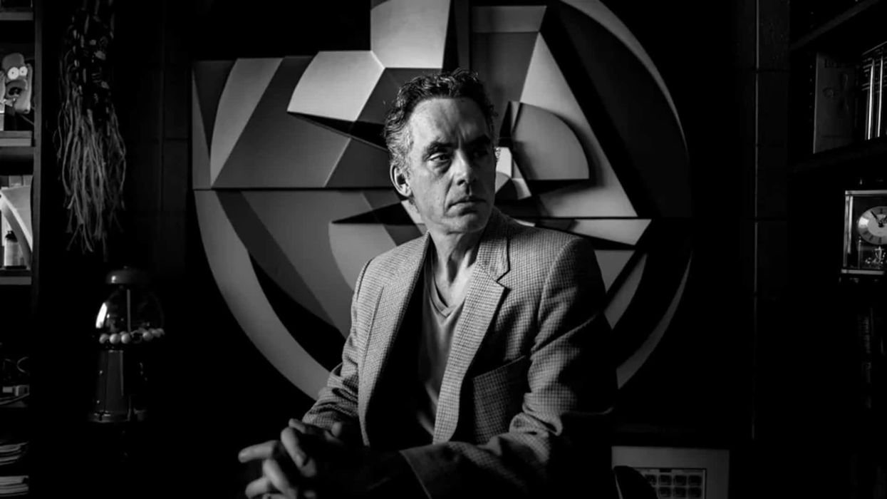 Jordan Peterson is now being triggered by paper towel dispensers