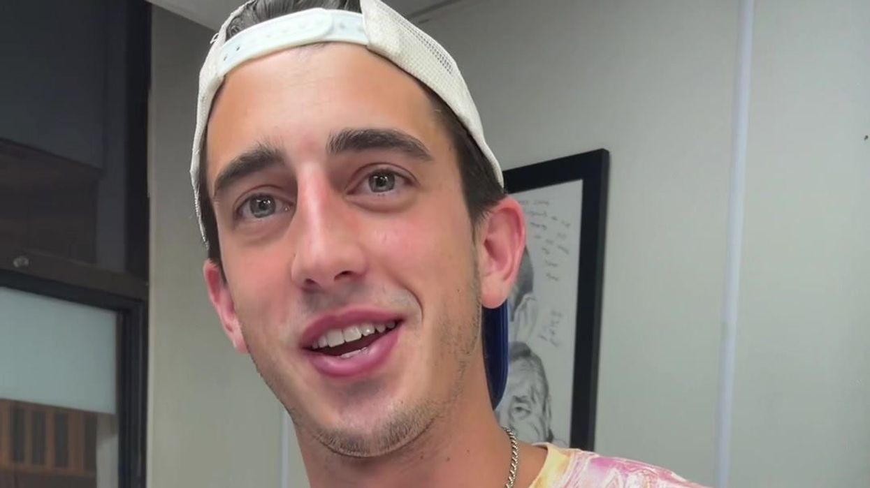 Server calls out rude customers who complain moments after ordering