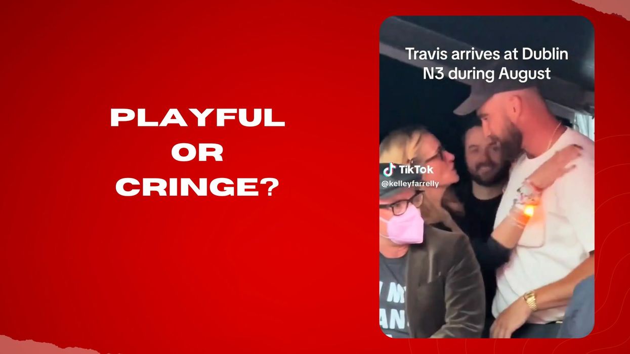 What did Julia Roberts say to Travis Kelce about Taylor Swift?