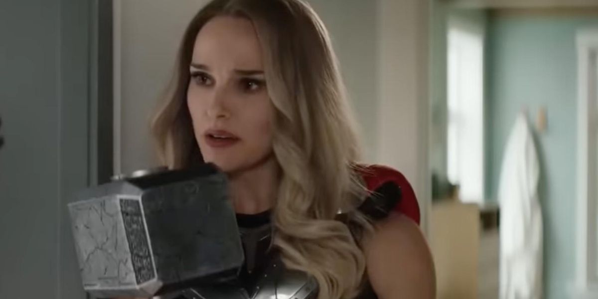 Natalie Portman's Criticized CGI Helmet Explained by Thor: Love