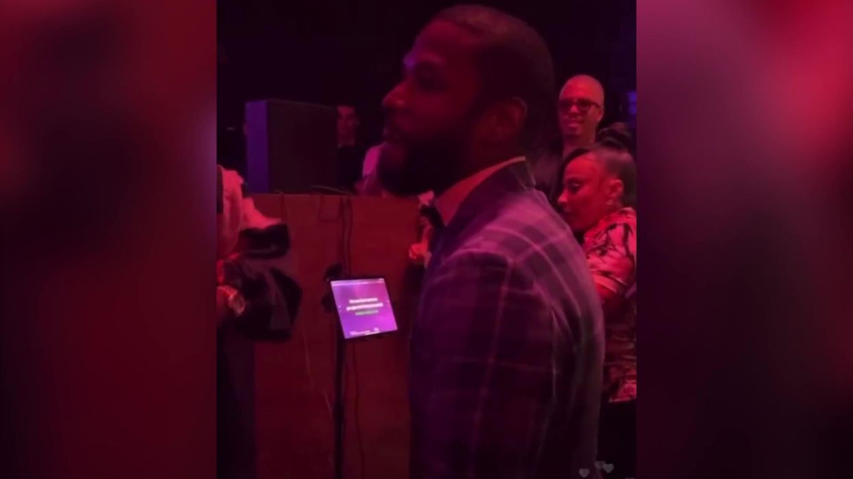 Kanye West sings karaoke while celebrating Floyd Mayweather’s birthday