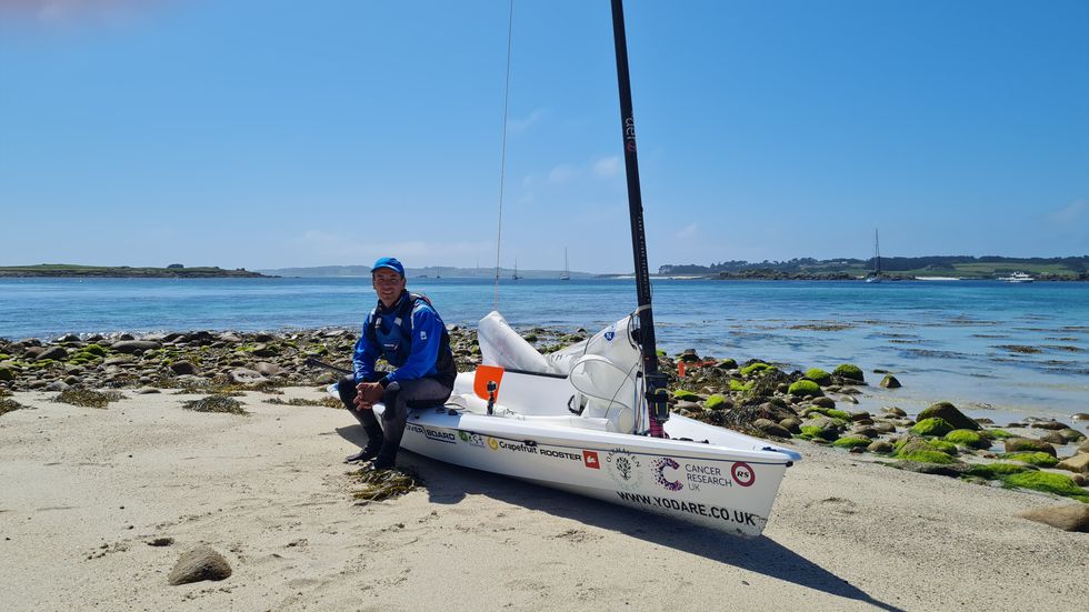 Sailor circumnavigates all 262 islands around England and Wales in charity bid