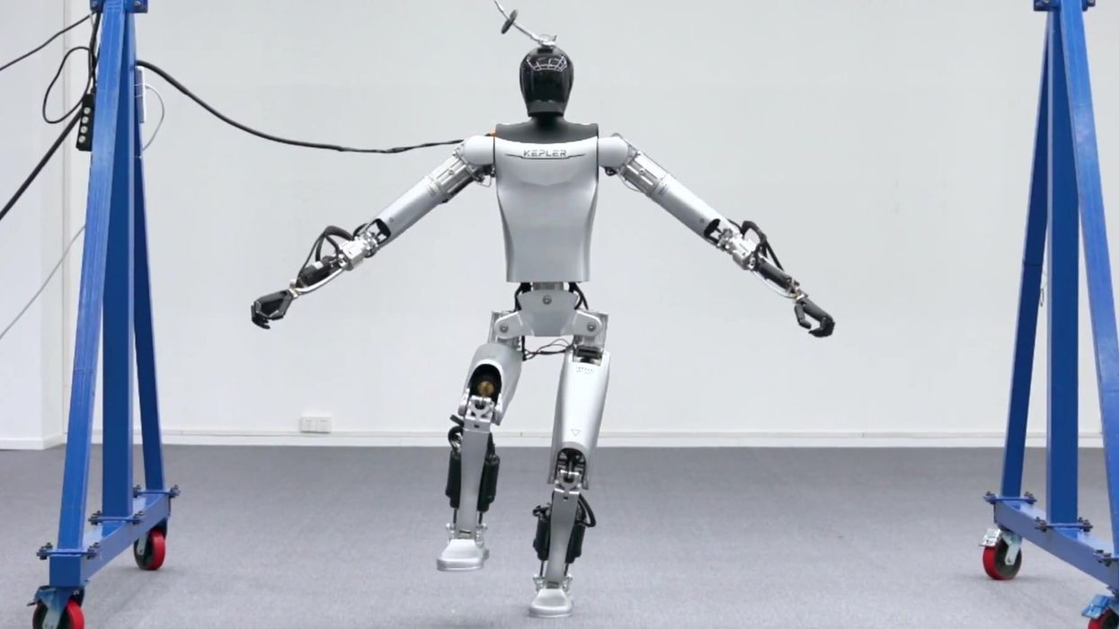 Computer scientist says humans could 'go backwards in time' in the next 4 years