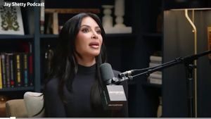Kim Kardashian 'cries herself to sleep' over being a single parent ...