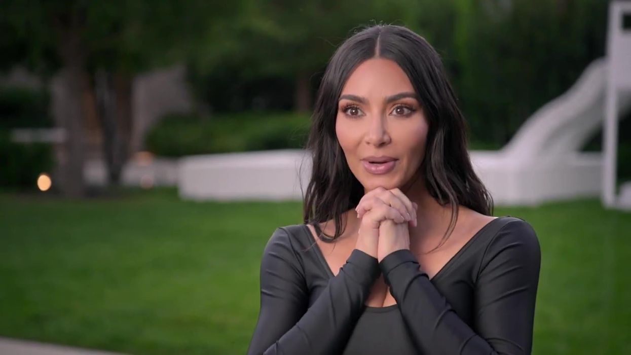 Disgusting reason why you should never make your bed first thing