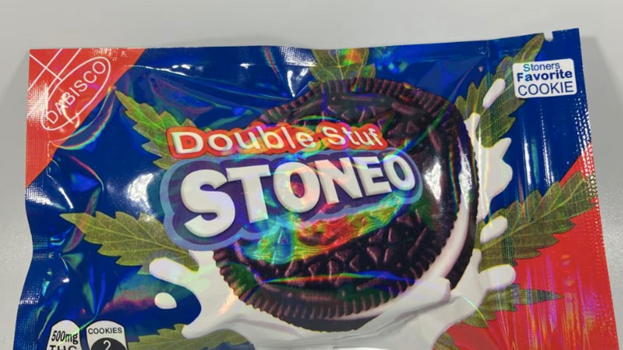'Stoneos' weed cookies banned for looking like Oreos