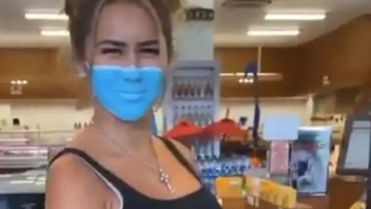 <p>Leia Se attempted to convince fellow shoppers that she was wearing a real mask </p>
